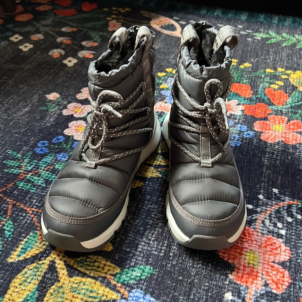 The North Face thermoball lace snow boot